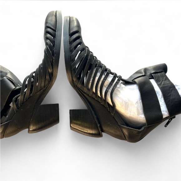 Jeffrey Campbell Black Strappy Heels Size 8 - Picture 4 of 6